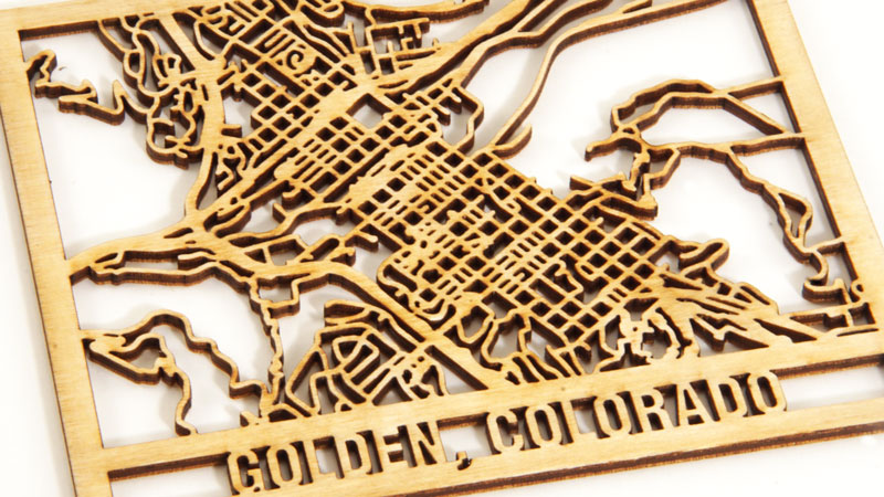 carte de Golden (Colorado) découpée au laser sur du contreplaqué de bouleau