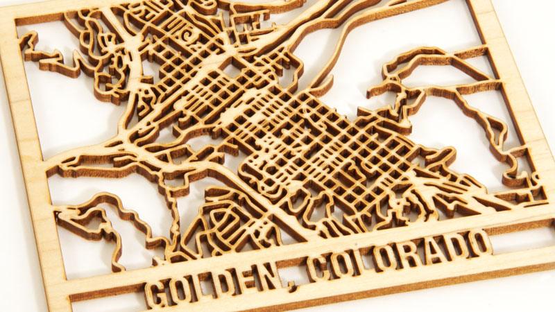 wycięta laserowo w drewnie olchowym mapa Golden w stanie Kolorado