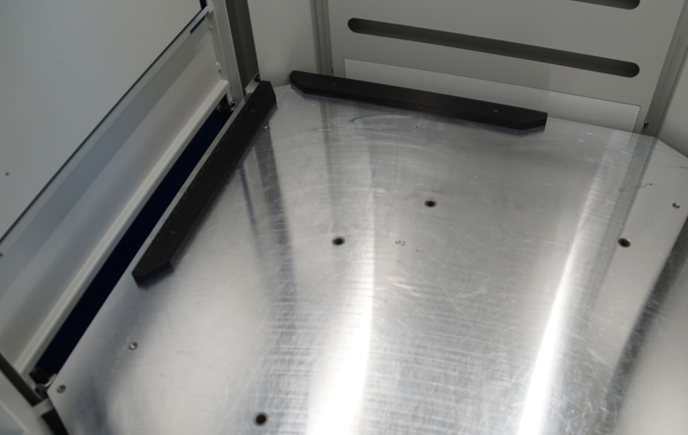 Moving guides for the galvo laser system.