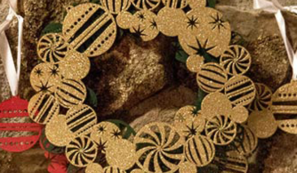 Indgravering af en julekrans