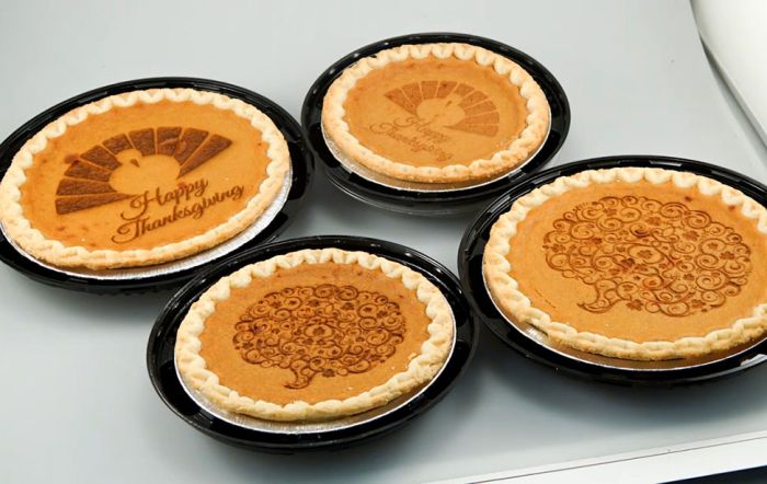 Tartes de Thanksgiving gravées au laser